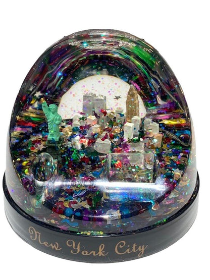 New York City Snowglobe Pen Holder with Twin Towers and Statue of Liberty - A Gifted Solution