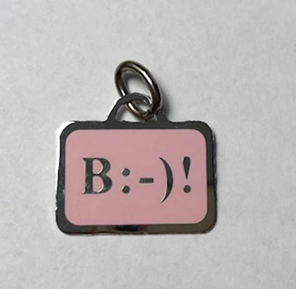 Be Happy Emoticon Pendant Neckace - A Gifted Solution